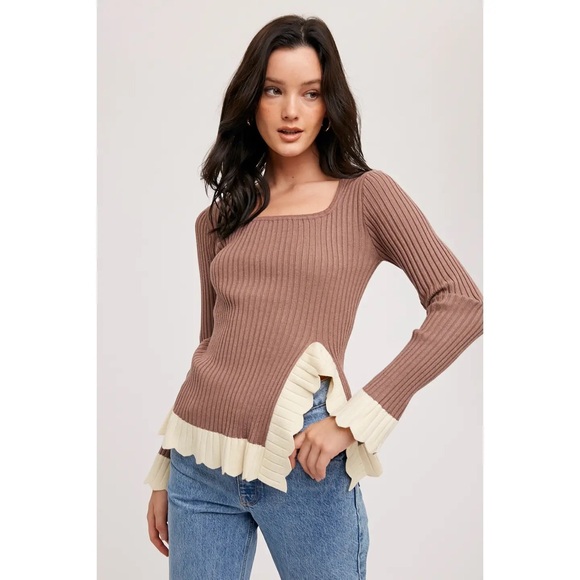 A7- Ribbed Slit Ruffle - Picture 3 of 4